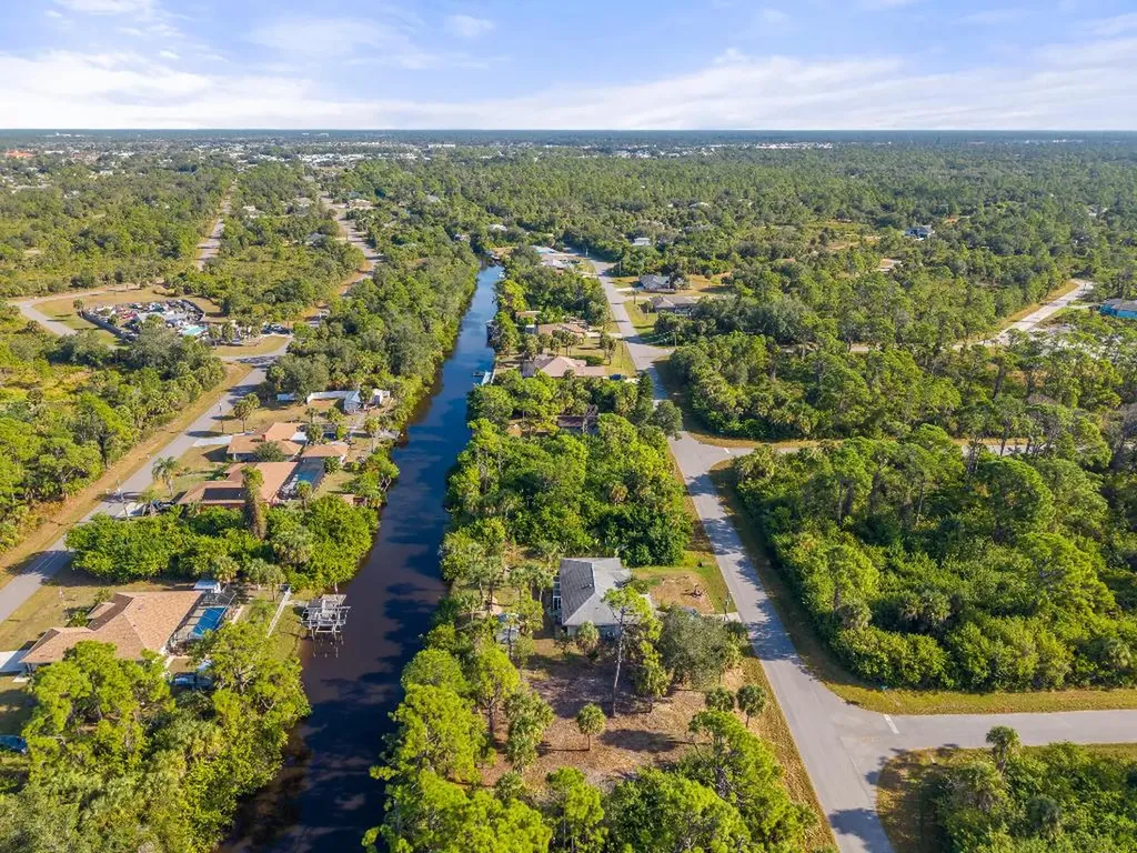 409 Cheshire Street Port Charlotte FL 33953