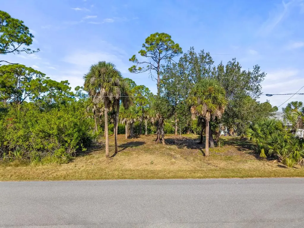 409 Cheshire Street Port Charlotte FL 33953