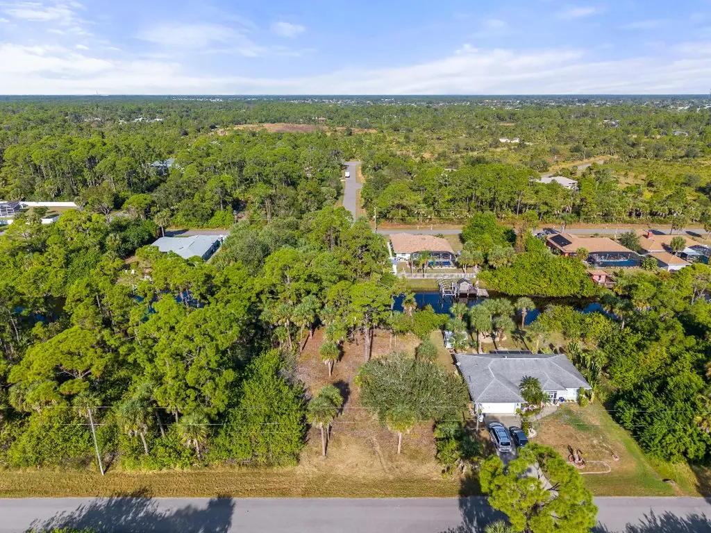 409 Cheshire Street Port Charlotte FL 33953
