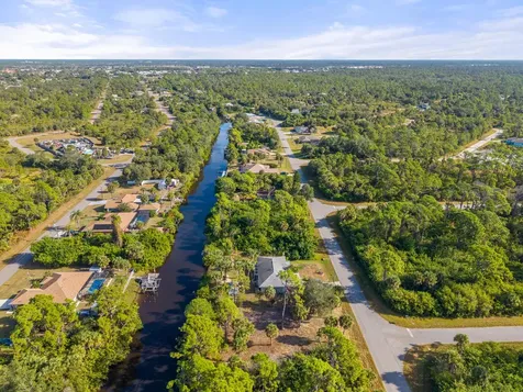 409 Cheshire Street Port Charlotte FL 33953