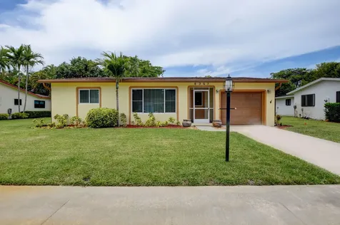 6347 Country Wood Way Delray Beach FL 33484