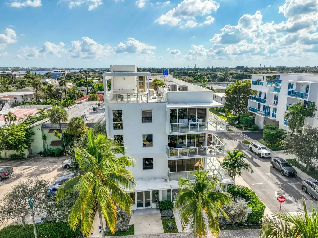 117 Lake Avenue Lake Worth Beach FL 33460