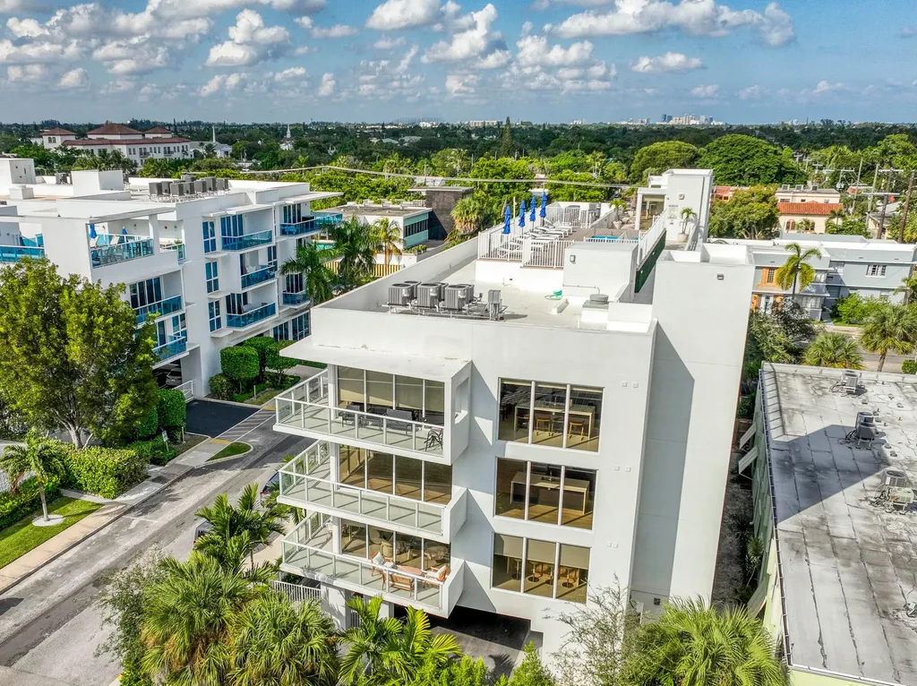 117 Lake Avenue Lake Worth Beach FL 33460
