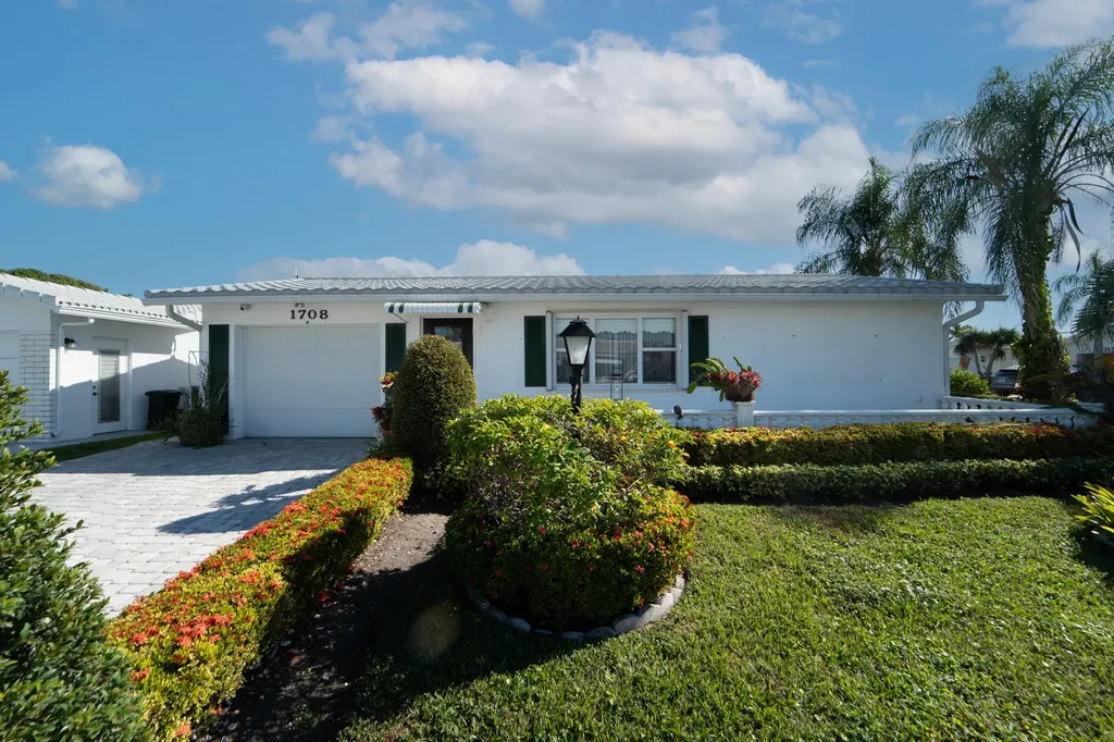 1708 SW 21st Street SW Boynton Beach FL 33426