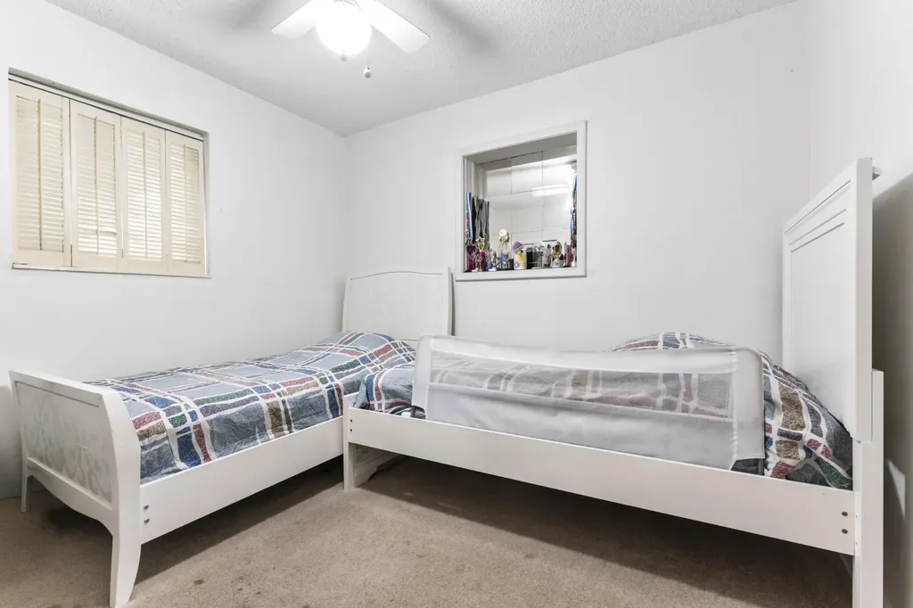 337 E Lake Road Palm Springs FL 33461