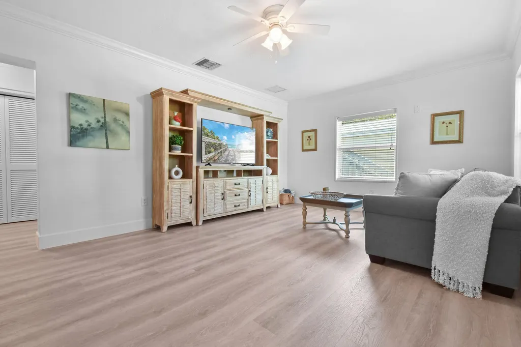 941 Ocean Drive Juno Beach FL 33408