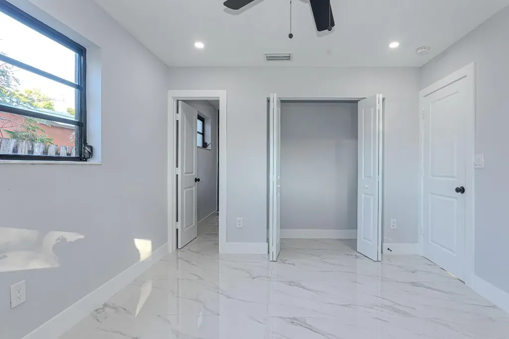 62 Andros Road Palm Springs FL 33461
