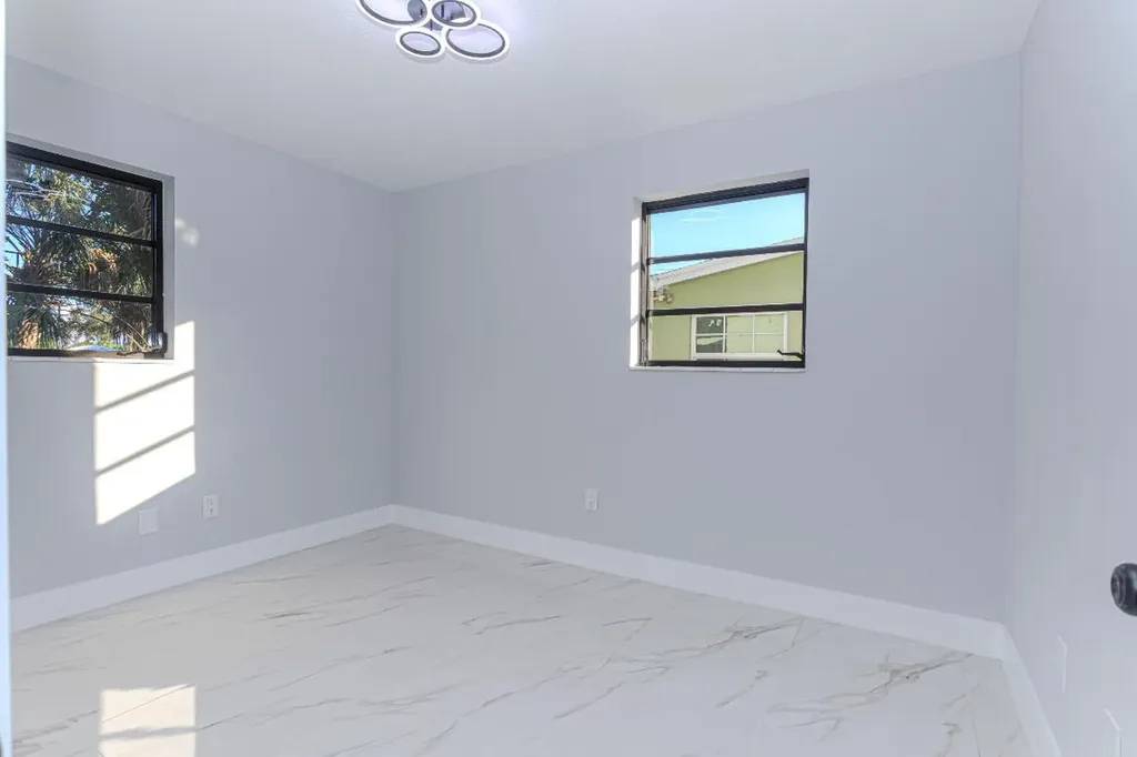62 Andros Road Palm Springs FL 33461