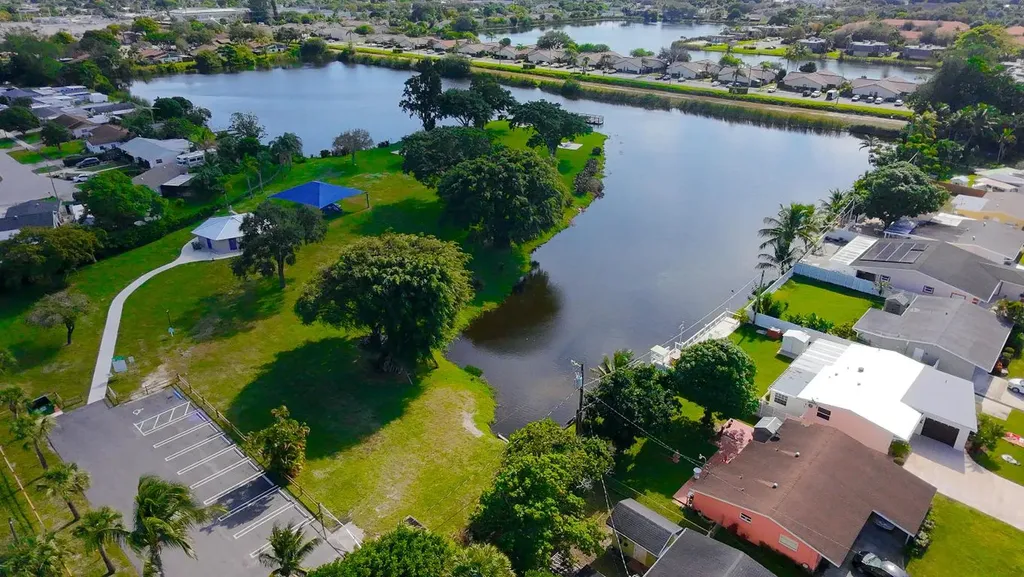 62 Andros Road Palm Springs FL 33461