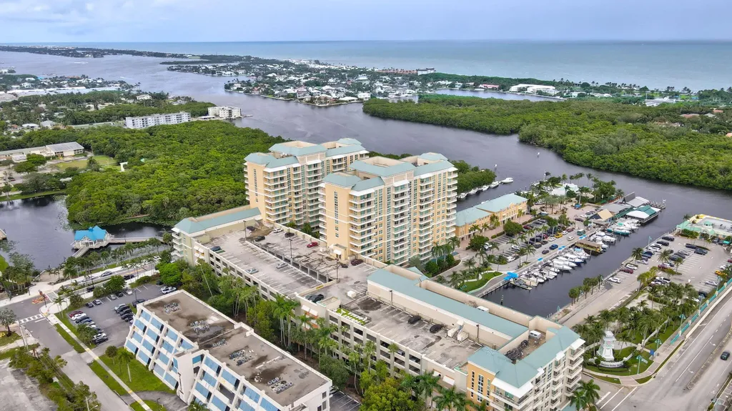 625 Casa Loma Boulevard Boynton Beach FL 33435