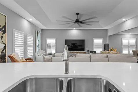 6 52nd Square Vero Beach FL 32968