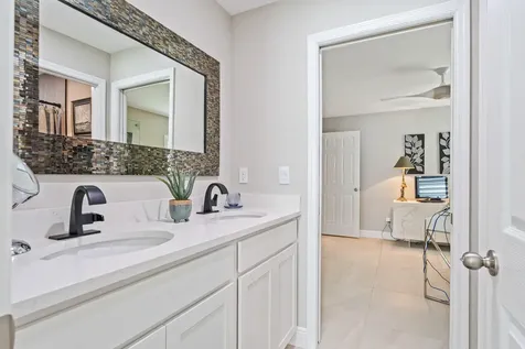 6 52nd Square Vero Beach FL 32968