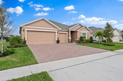 6 52nd Square Vero Beach FL 32968