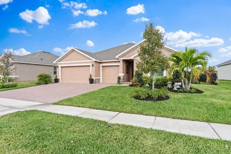 6 52nd Square Vero Beach FL 32968
