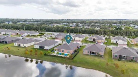 6 52nd Square Vero Beach FL 32968