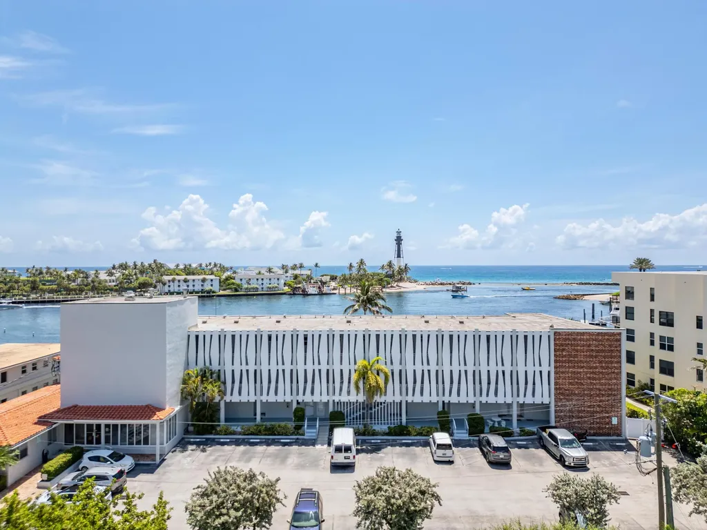 2508 Bay Drive Pompano Beach FL 33062