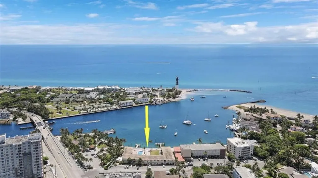 2508 Bay Drive Pompano Beach FL 33062