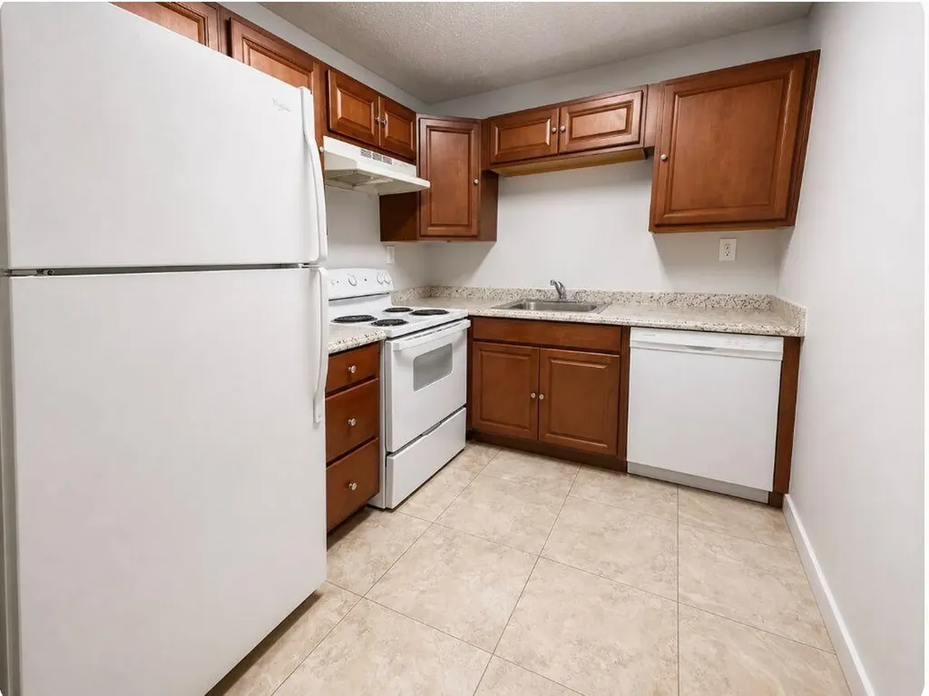 1106 Meadows Circle Boynton Beach FL 33436