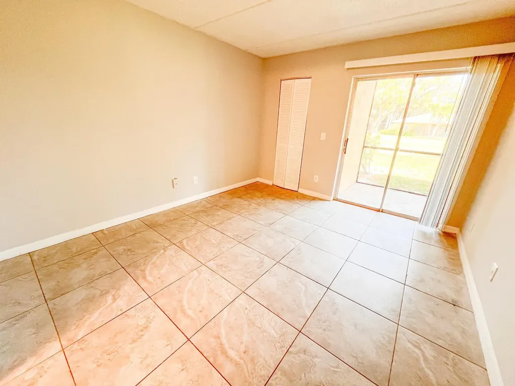 1106 Meadows Circle Boynton Beach FL 33436