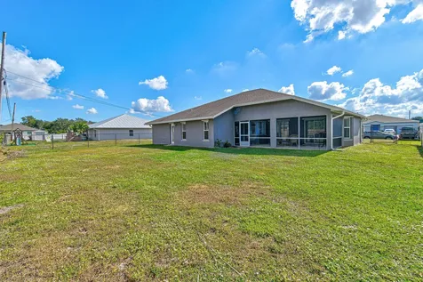 971 SW Mccomb Avenue Port St Lucie FL 34953