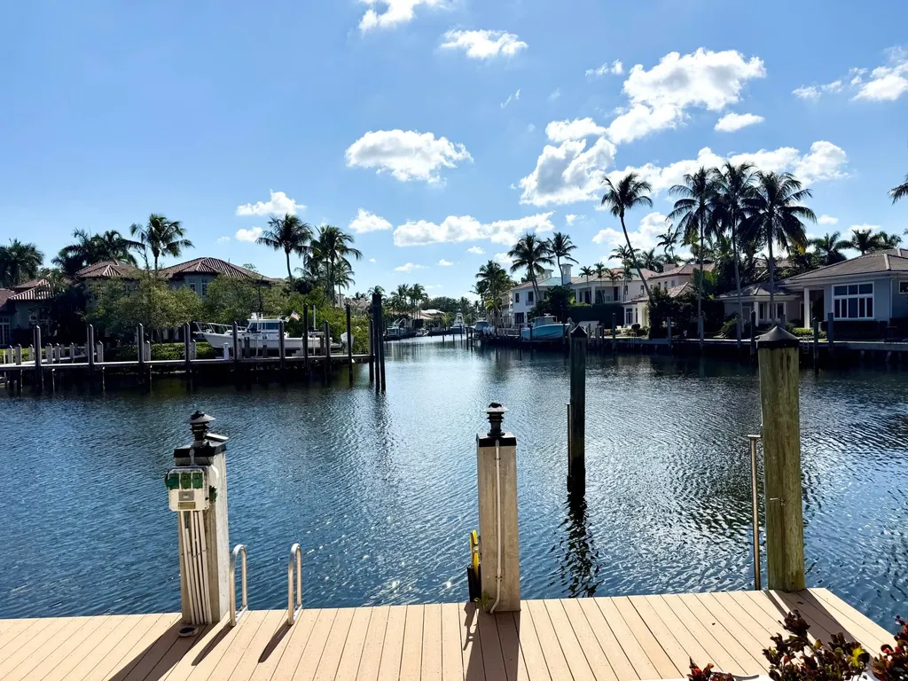 828 Harbour Isle Place North Palm Beach FL 33410