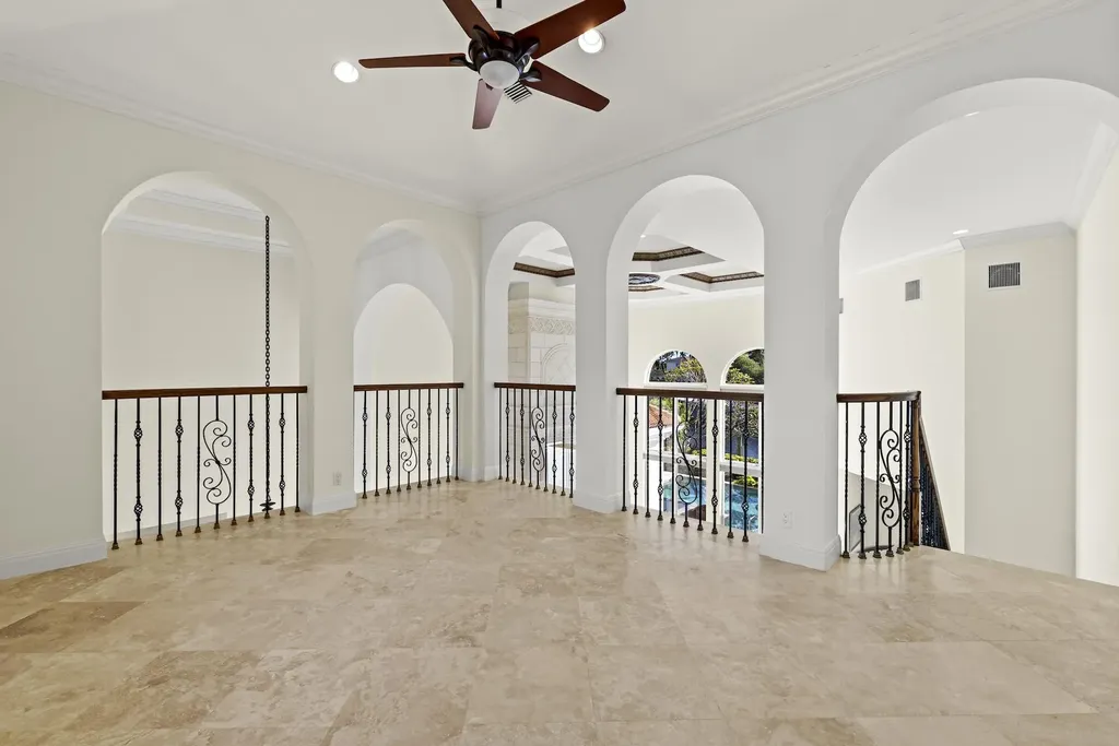 828 Harbour Isle Place North Palm Beach FL 33410