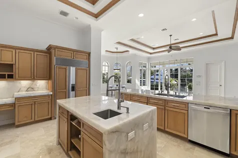 828 Harbour Isle Place North Palm Beach FL 33410