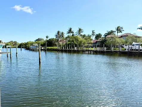 828 Harbour Isle Place North Palm Beach FL 33410