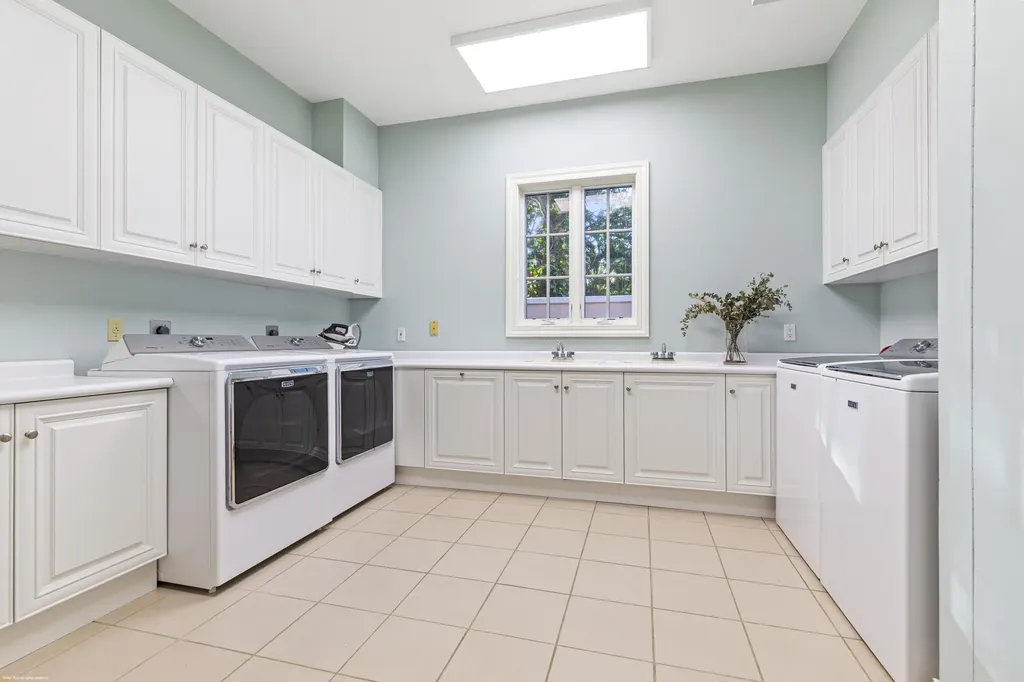 2359 Muir Circle Wellington FL 33414