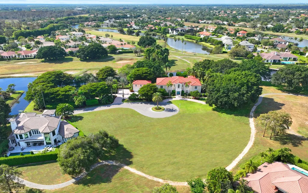 2359 Muir Circle Wellington FL 33414