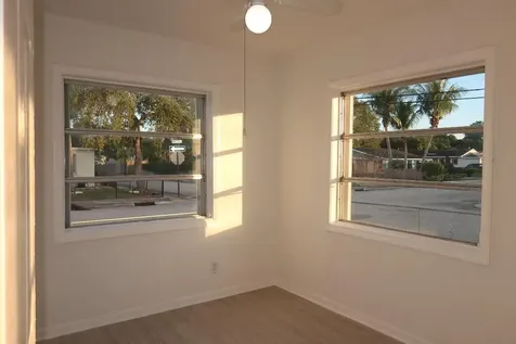 601 N B Street Lake Worth Beach FL 33460