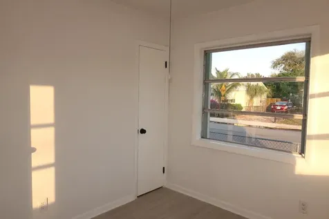 601 N B Street Lake Worth Beach FL 33460