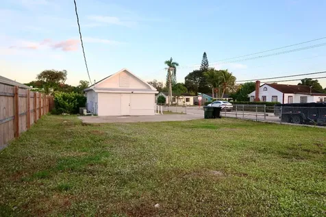 601 N B Street Lake Worth Beach FL 33460