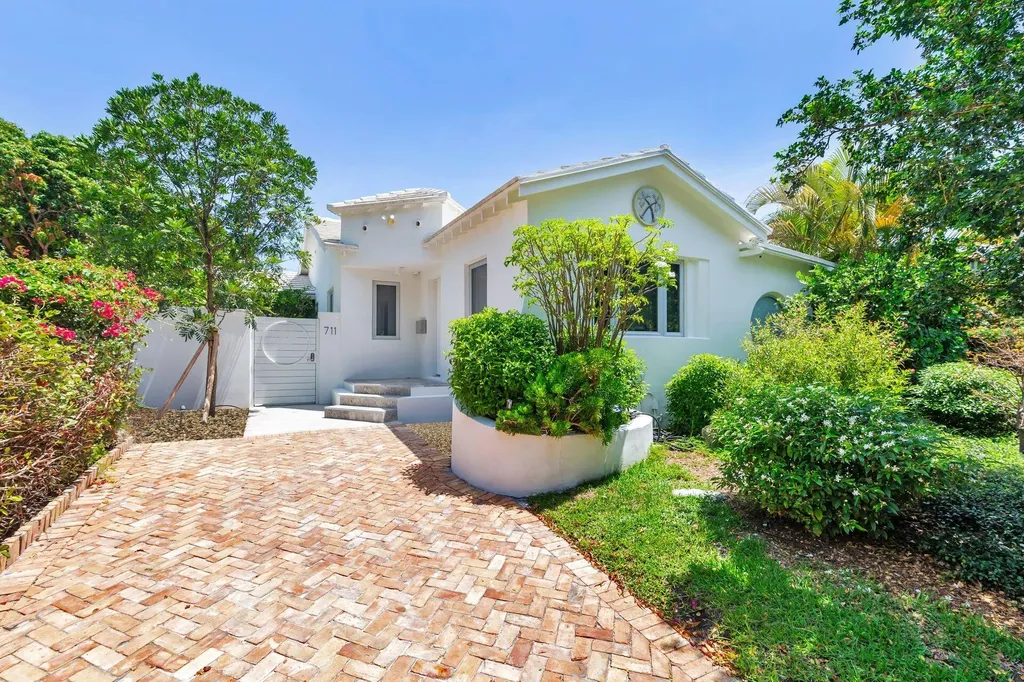 711 Ardmore Road West Palm Beach FL 33401
