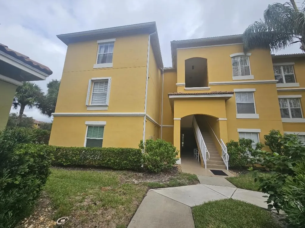 5050 Fairways Circle Vero Beach FL 32967
