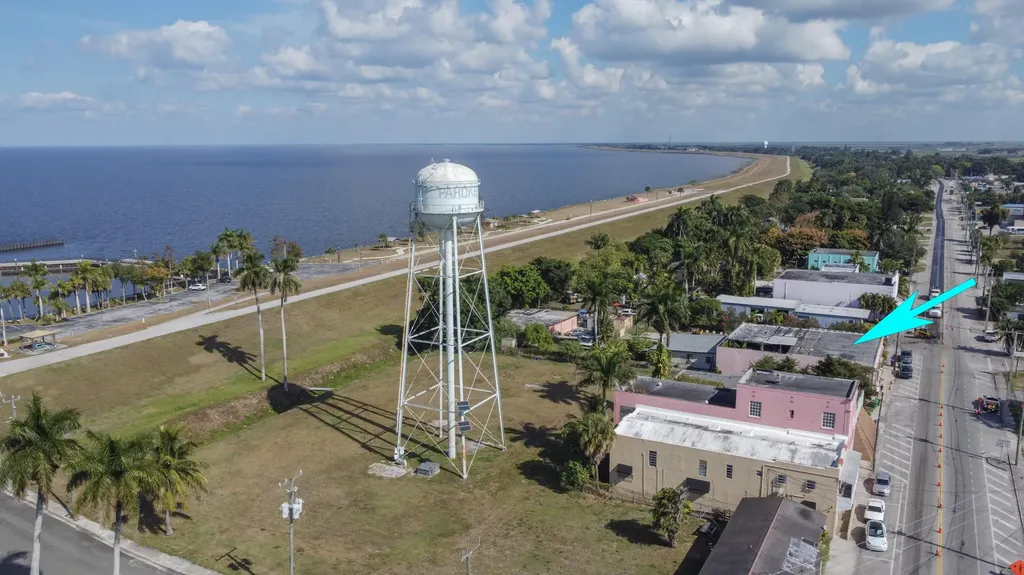 185 E Main Street Pahokee FL 33476