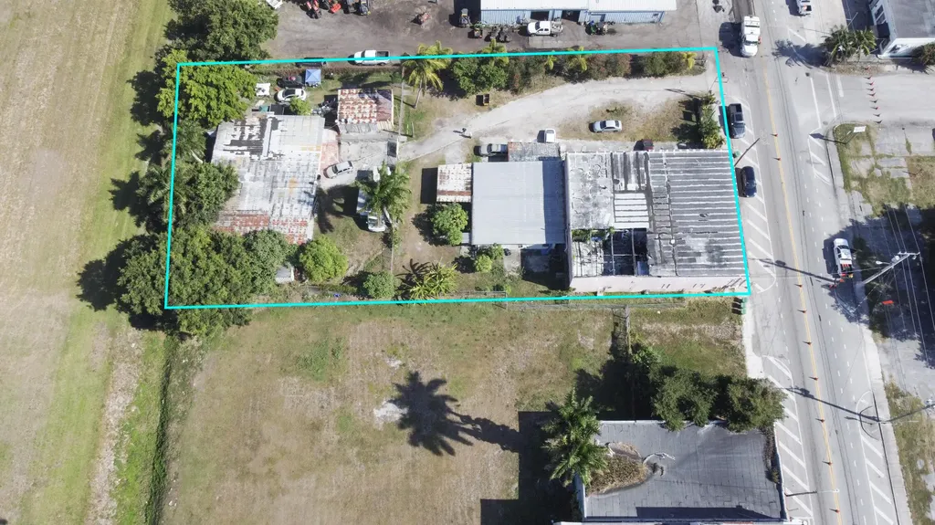 185 E Main Street Pahokee FL 33476
