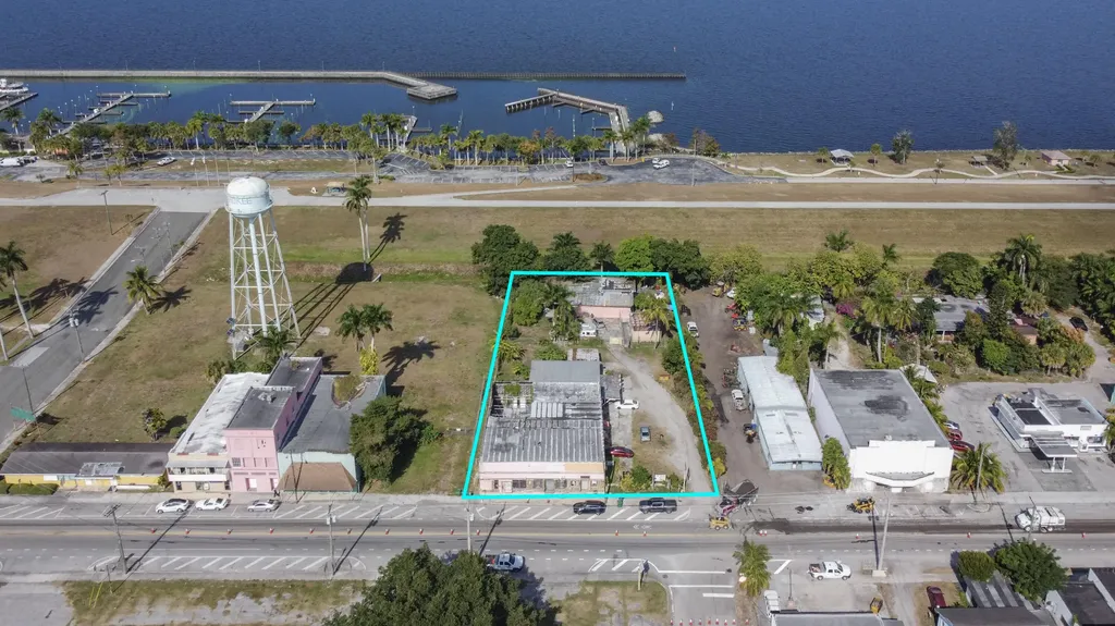 185 E Main Street Pahokee FL 33476