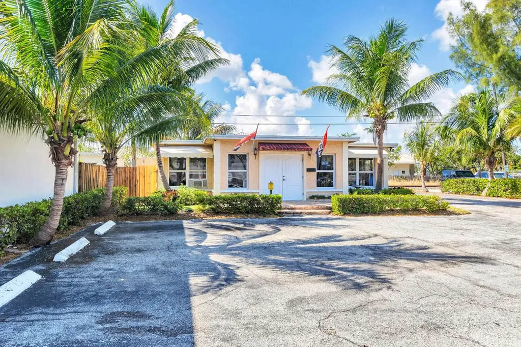 522 NE 5th Avenue Delray Beach FL 33483