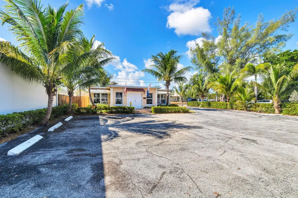 522 NE 5th Avenue Delray Beach FL 33483