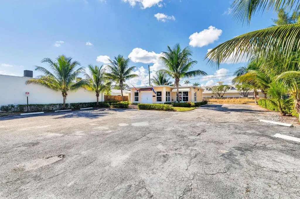 522 NE 5th Avenue Delray Beach FL 33483