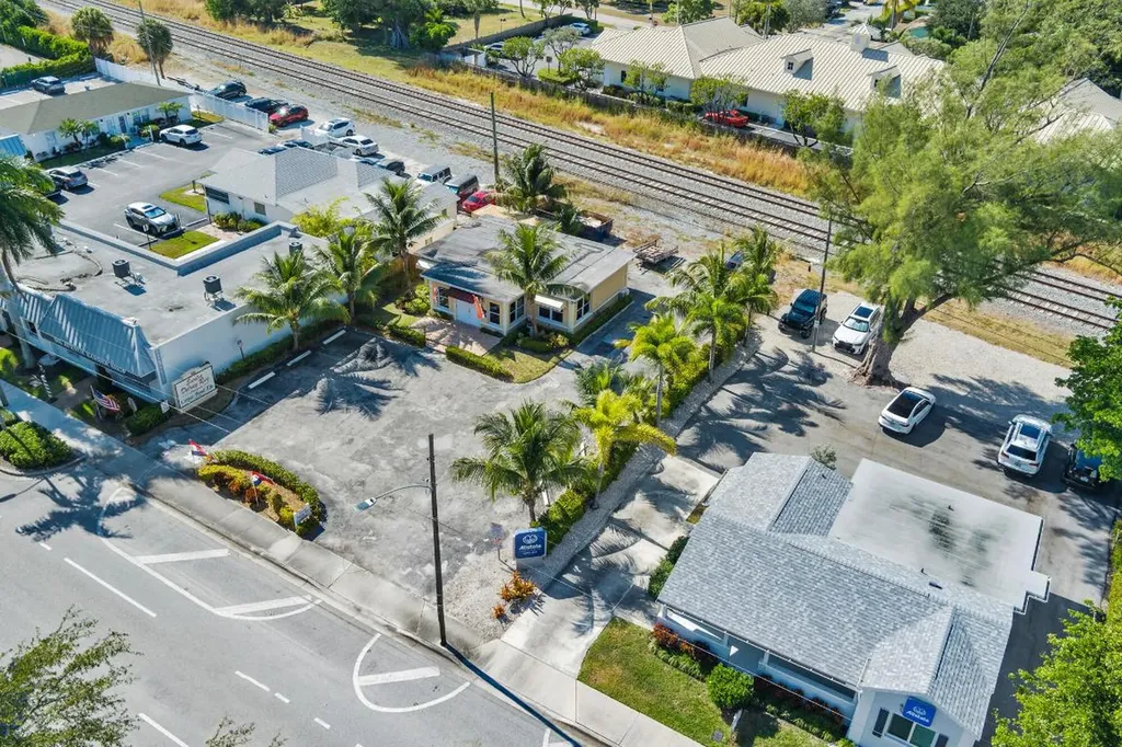 522 NE 5th Avenue Delray Beach FL 33483
