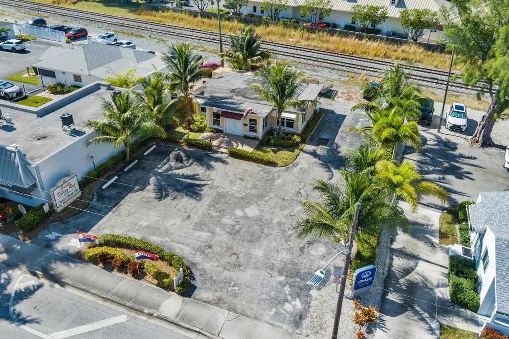 522 NE 5th Avenue Delray Beach FL 33483