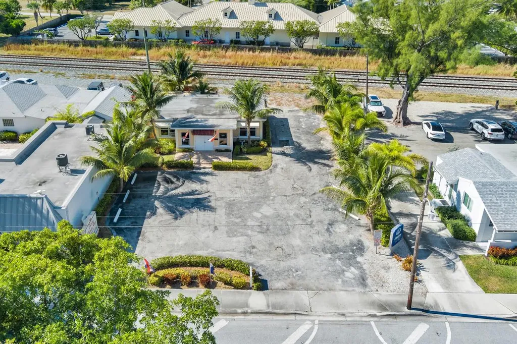 522 NE 5th Avenue Delray Beach FL 33483