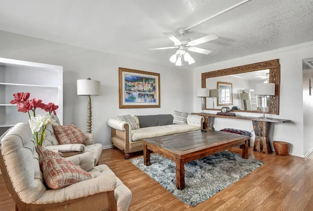 4089 Guildford E Boca Raton FL 33434
