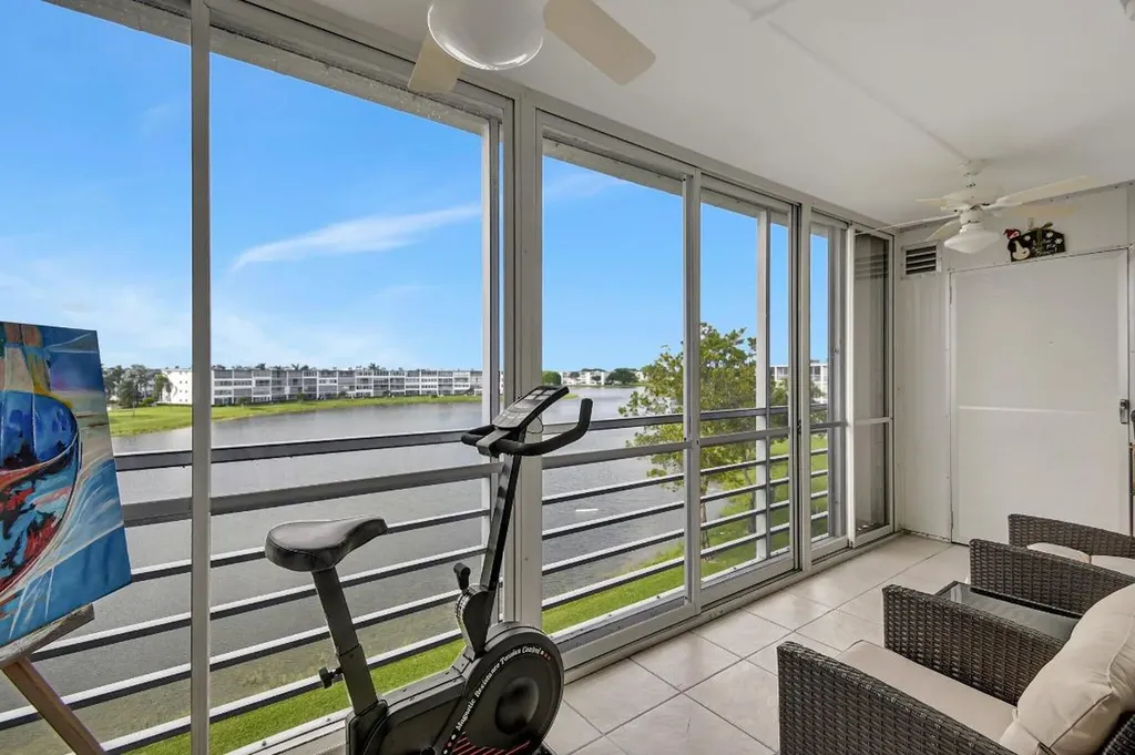 4089 Guildford E Boca Raton FL 33434