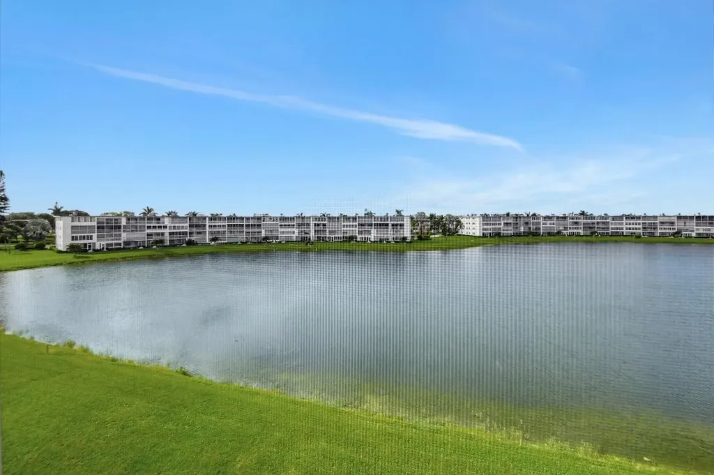 4089 Guildford E Boca Raton FL 33434