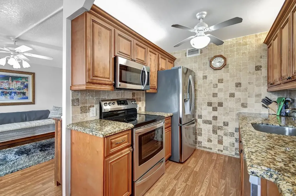 4089 Guildford E Boca Raton FL 33434