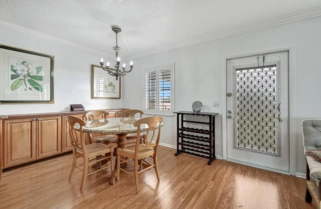 4089 Guildford E Boca Raton FL 33434