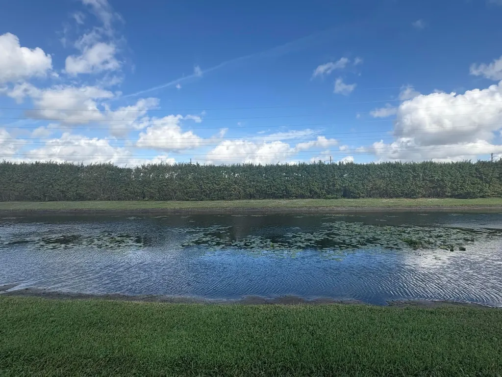 7275 Summer Tree Drive Boynton Beach FL 33437